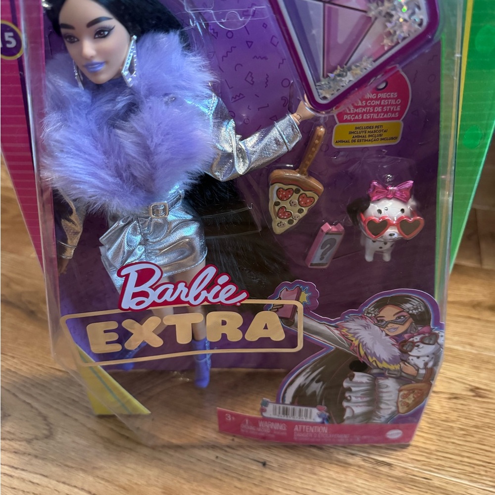 Barbie Extra Doll #15 - Picture 6 of 9
